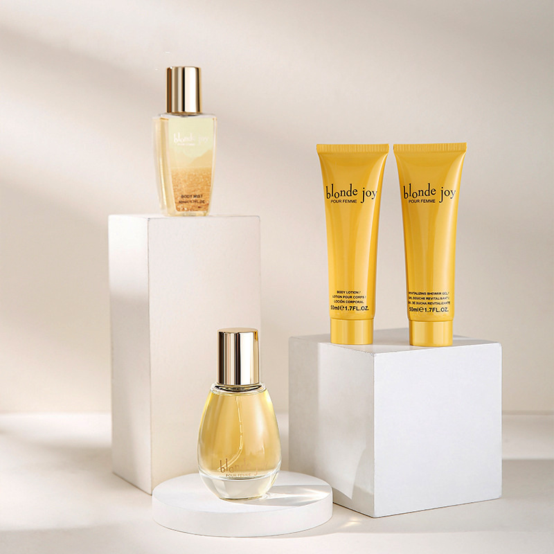 Huidverzorgingscadeauset voor Bath Spa, inclusief douchegel, bodylotion, bodymist en parfum voor vrouwen